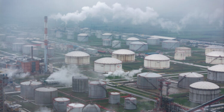 Σε συζητήσεις Ουγγαρία – Ρωσία για την πώληση της σερβικής πετρελαϊκής NIS