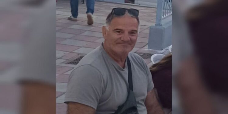 Πτολεμαΐδα: Η τραγική σύμπτωση και το τελευταίο αντίο στον οδηγό του λεωφορείου που έσβησε πάνω στο τιμόνι – «Έφυγε ο μπαμπάς μου ξαφνικά»