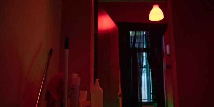 Θεσσαλονίκη: Η δράση του κυκλώματος trafficking – Η εκμετάλλευση γυναικών, οι οίκοι ανοχής, τα «φρουτάκια» και οι 17 συλλήψεις