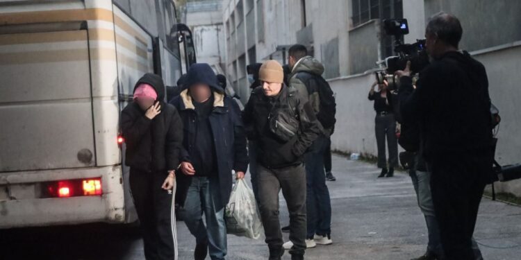 ΟΠΕΚΕΠΕ: Ελεύθεροι οι πρώτοι επτά κατηγορούμενοι που απολογήθηκαν την Τρίτη για τις παράνομες επιδοτήσεις