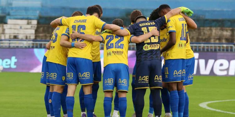 Παναιτωλικός: Με Κόγιτς – Γκαρθία στόπερ και Μίχαλακ βασικό η ενδεκάδα για Πανσερραϊκό