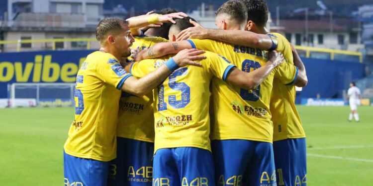 Παναιτωλικός: Χωρίς Σιέλη, Αγκίρε και Κοντούρη αλλά με Ενκολόλο και Μίχαλακ η αποστολή για Ηρακλή