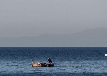 Πάργα: Αγνοείται ψαράς στη θαλάσσια περιοχή – «Δεν έχει εντοπιστεί, δύσκολο να βρεθεί ζωντανός μετά από τόσες ώρες» λέει ο γιος του