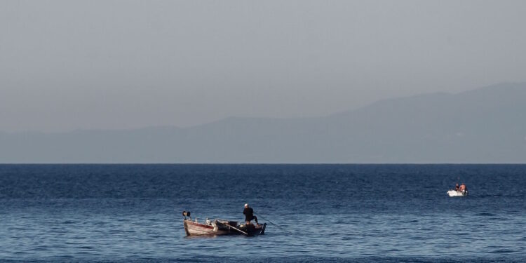 Πάργα: Αγνοείται ψαράς στη θαλάσσια περιοχή – «Δεν έχει εντοπιστεί, δύσκολο να βρεθεί ζωντανός μετά από τόσες ώρες» λέει ο γιος του
