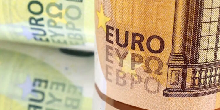 Συνελήφθη 19χρονος στην Κρήτη με 84 πλαστά χαρτονομίσματα των 100 ευρώ