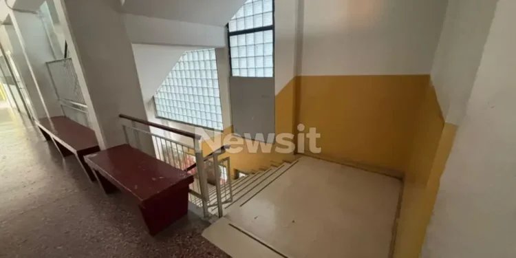 Κυψέλη: Μετανιωμένη είναι η 16χρονη που μαχαίρωσε τη 14χρονη – «Είχε το μαχαίρι για να μην της επιτεθεί κανένας», λέει ο πατέρας της