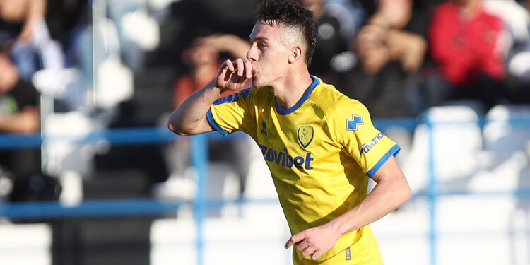 Γιάννης Πετράκης: «Σπουδαίο πακέτο ο Σωτήρης Κοντούρης – Μπορεί να τα καταφέρει στον Παναθηναϊκό» (ηχητικό)