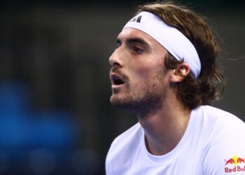 Στέφανος Τσιτσιπάς: Ο δικηγόρος του κατέθεσε έγγραφα που φέρεται να αποδεικνύουν ότι δεν οδηγούσε εκείνος την Lotus στην Αττική οδό