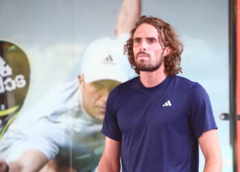 Στέφανος Τσιτσιπάς: «Μπλόκο» στο δίπλωμα του για την τρελή πορεία των 213 χλμ στην Αττική Οδό