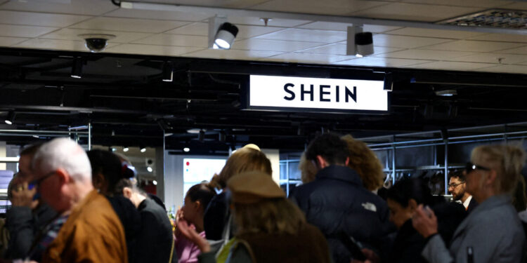 Η ΕΕ χτυπά Shein και Temu: Συμφώνησε προσωρινό τέλος 3 ευρώ για μικρά δέματα από Κίνα