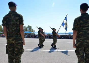 Πηγές ΥΠΕΘΑ για αναβολές στον στρατό: Όσοι σπουδάζουν ή ζουν στο εξωτερικό δεν επηρεάζονται από το νέο σχέδιο νόμου