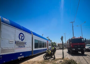 Hellenic Train: Με τρεις ώρες καθυστέρηση αναχώρησε η αμαξοστοιχία IC 56 με 400 επιβάτες – Ακινητοποιήθηκε στους Αγίους Αναργύρους λόγω βλάβης