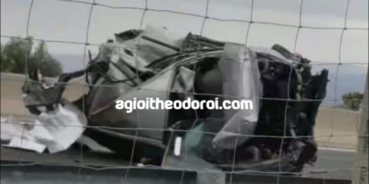 Θανατηφόρο τροχαίο στους Αγίους Θεοδώρους: Οδηγός έπεσε στις μπάρες της εθνικής οδού