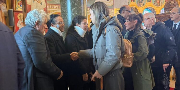 Τροχαίο στη Λούτσα: Θλίψη και πόνος στο τελευταίο αντίο στον 24χρονο – Συντετριμμένες η μητέρα και η αδερφή του