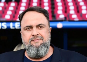 Ο Βαγγέλης Μαρινάκης και η Alter Ego Media προσφέρουν 50.000 ευρώ στον ραδιομαραθώνιο κατά της φτώχειας από την Πειραϊκή Εκκλησία