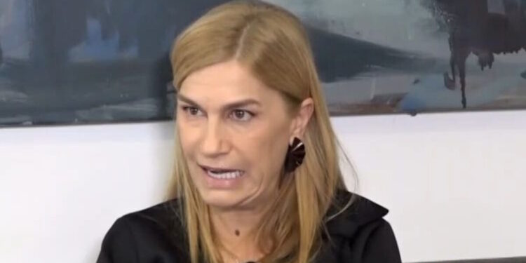 Σέβη Βολουδάκη για την απώλεια του συζύγου της: Έχω περάσει από τα στάδια του πένθους όχι γραμμικά αλλά κυκλικά