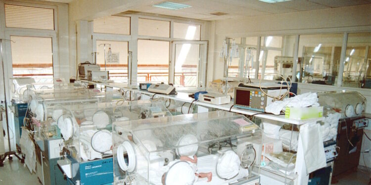 Απατεώνες επικαλούνται τα μαιευτήρια «Έλενα» και «Αλεξάνδρα» σε fake αναρτήσεις – Η ανακοίνωση των νοσοκομείων