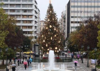 Καιρός – Μαρουσάκης: Βροχές, χιόνια και ισχυροί άνεμοι ανήμερα των Χριστουγέννων – Οι πρώτες εκτιμήσεις για την Πρωτοχρονιά