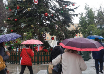 Καιρός: Βροχές και καταιγίδες τα Χριστούγεννα – Έκτακτο δελτίο επιδείνωσης