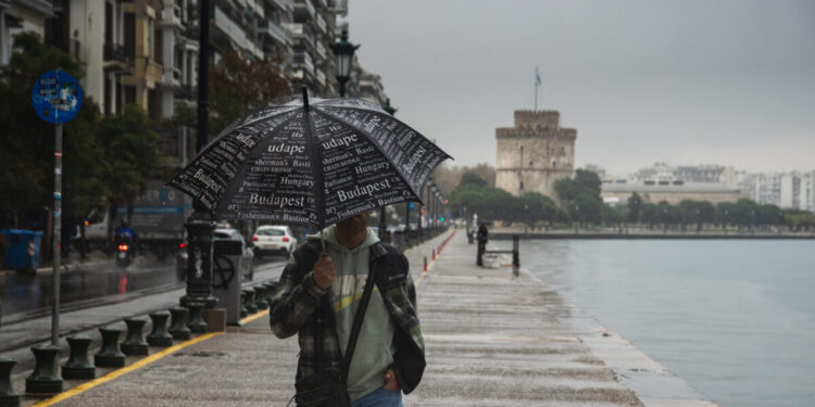 Κακοκαιρία Byron: Σε Red Code Θεσσαλονίκη, Χαλκιδική, Πιερία και Ημαθία – «Επικίνδυνες καταιγίδες θα πέσουν την Παρασκευή»