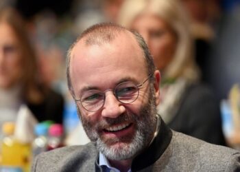 Βέμπερ: Η ΕΕ θα χρησιμοποιήσει στο μέλλον τα ρωσικά assets