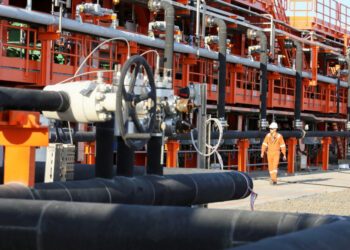 Οι ΗΠΑ επιτρέπουν τις πωλήσεις πετρελαίου από το ρωσικό έργο Sakhalin-2 έως τις 18 Ιουνίου