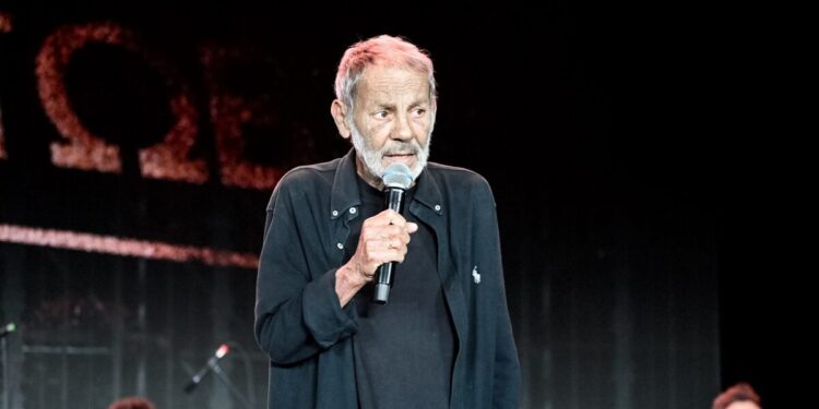 Ο Σταύρος Ξαρχάκος στηρίζει τον Γιώργο Χατζιδάκι: Αγνόησαν προκλητικά την βούληση του γιου του Μάνου, είναι θέμα ηθικής