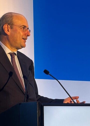 Χατζηδάκης: Οι 7 άξονες στήριξης της βιομηχανίας