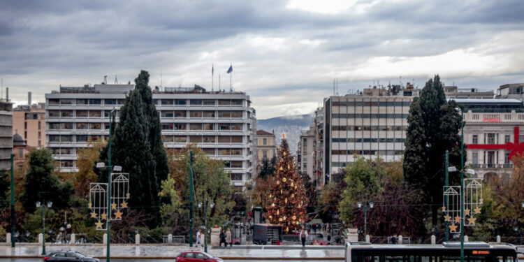 Καιρός – Κολυδάς: Βροχές μέχρι αύριο – Νέα κακοκαιρία από την Τετάρτη έως το πρωί των Χριστουγέννων