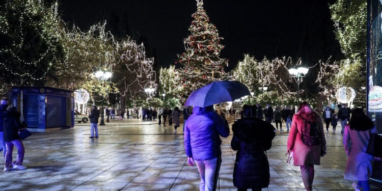 Καιρός τα Χριστούγεννα: Βροχές παραμονή και ανήμερα – Οι περιοχές που θα βραχούν σίγουρα και τριήμερη πρόγνωση