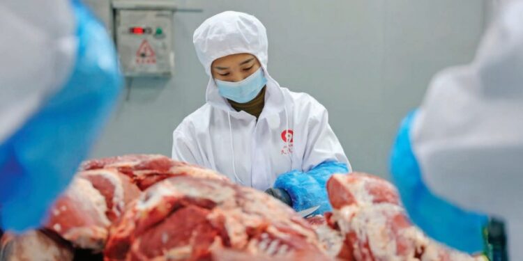 Η Κίνα επιβάλλει περιορισμούς στις εισαγωγές βοείου κρέατος για την προστασία της εγχώριας παραγωγής