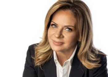 Χριστίνα Σταρακά: Η Νέα Δημοκρατία επιμένει σε μια αποτυχημένη επιλογή – Να αποσυρθεί τώρα η κατάργηση των Σχολικών Επιτροπών