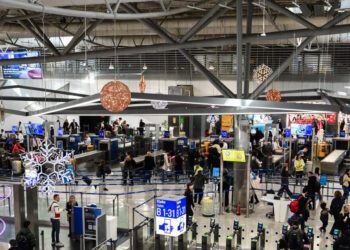 Στα «χαρτιά» η σύμβαση υπερσύγχρονου συστήματος επικοινωνιών που θα είχε αποτρέψει το χάος στα αεροδρόμια