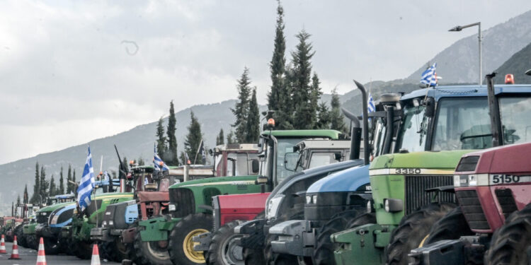 Τροχαίο με έναν νεκρό στην παράκαμψη της Εθνικής Οδού Θηβών – Λιβαδειάς: Ο δρόμος ήταν κλειστός λόγω μπλόκων