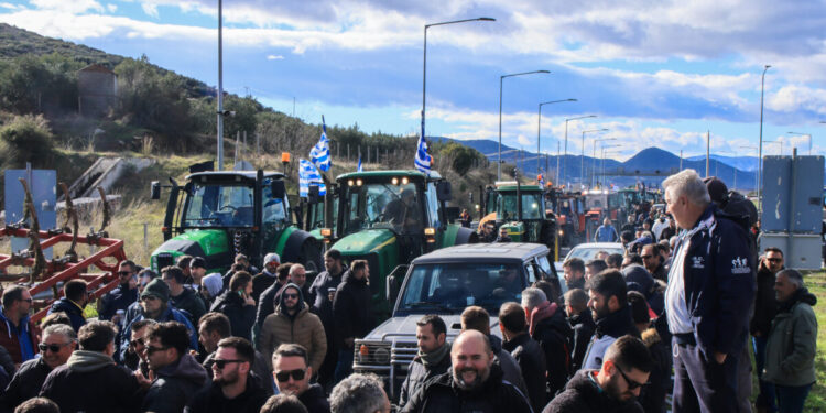 Οι αγρότες προετοιμάζονται για το ραντεβού με Μητσοτάκη: Τα μπλόκα που παραμένουν και οι δρόμοι που θα ανοίξουν ως ένδειξη καλής θέλησης