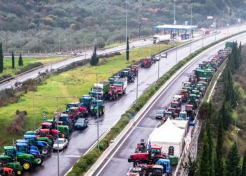 Οι αγρότες αποφάσισαν κλιμάκωση των κινητοποιήσεων με αποκλεισμούς εθνικών οδών και παραδρόμων την Πέμπτη και την Παρασκευή