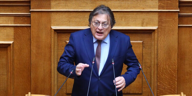 Ο Αλέξανδρος Αυλωνίτης κάνει «άνοιγμα» στη Μαρία Καρυστιανού: «Θέλω να μιλήσω μαζί της για να φτιαχτεί αντικυβερνητικό μέτωπο»