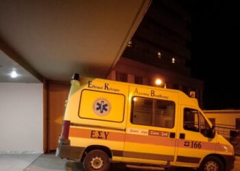 Δύο τροχαία στην Αττική τα ξημερώματα της Παρασκευής – Τρεις τραυματίες, οι δύο σοβαρά