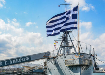 «Κίμων»: Το θωρηκτό «Αβέρωφ» υποδέχεται την υπερσύγχρονη φρεγάτα Belharra