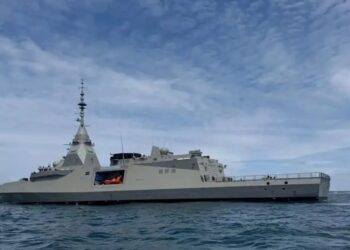 Belharra: Η Ελλάδα υποδέχεται την φρεγάτα «Κίμων» – Τελετή με υψηλό συμβολισμό στον Ναύσταθμο Σαλαμίνας