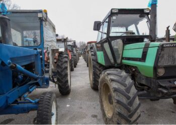 Απέκλεισαν για τρεις ώρες την παλαιά εθνική οδό οι αγρότες του μπλόκου της Νίκαιας