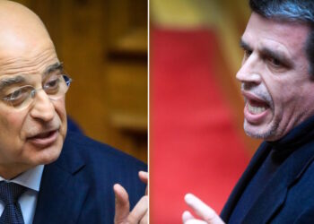 Η «γαλάζια» κόντρα Καιρίδη – Δένδια συνεχίστηκε και στο καφενείο της Βουλής: «Εγώ δεν είμαι Μπογδάνος»