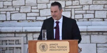Διαμαντόπουλος για Πανεπιστημιακά Τμήματα: Το ζήτημα δεν είναι «εμείς ή εσείς» αλλά «και εμείς και εσείς»
