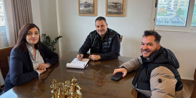 Σύμφωνο συνεργασίας με το Χαμόγελο του Παιδιού υπέγραψε ο Δήμαρχος Μεσολογγίου