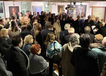 «Διέξοδος»: Ο ήχος της Ιστορίας του Μεσολογγίου αντήχησε στην Αθήνα με την έκθεση «Μεσολόγγι – Το αλωνάκι της δόξας»