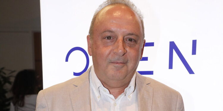 Δημήτρης Καμπουράκης: Ο Γιώργος Παπαδάκης με είχε βοηθήσει και μένα όπως είχε βοηθήσει και πάρα πολύ κόσμο