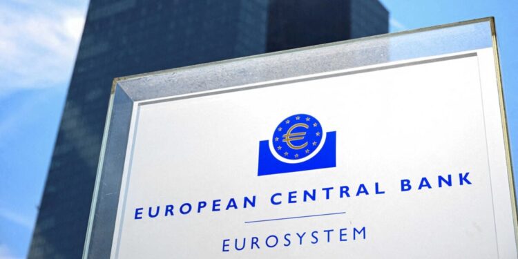 Η ΕΚΤ πρέπει να διατηρήσει όλες τις επιλογές ανοιχτές όσον αφορά τα επιτόκια,