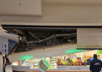 Θεσσαλονίκη: Κατέρρευσε κομμάτι οροφής σε εμπορικό κέντρο – Μία γυναίκα τραυματίστηκε