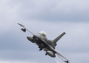 Νέα τουρκική πρόκληση στο Αιγαίο με πέντε παραβιάσεις και δύο παραβάσεις από F-16 και UAV