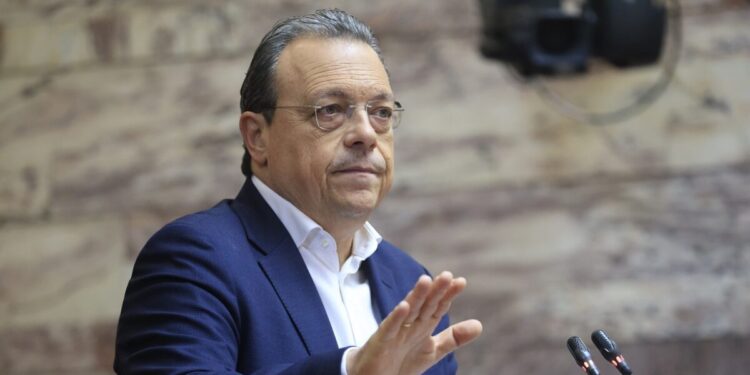 Φάμελλος: Το 2026 να είναι η χρονιά των θετικών ανατροπών